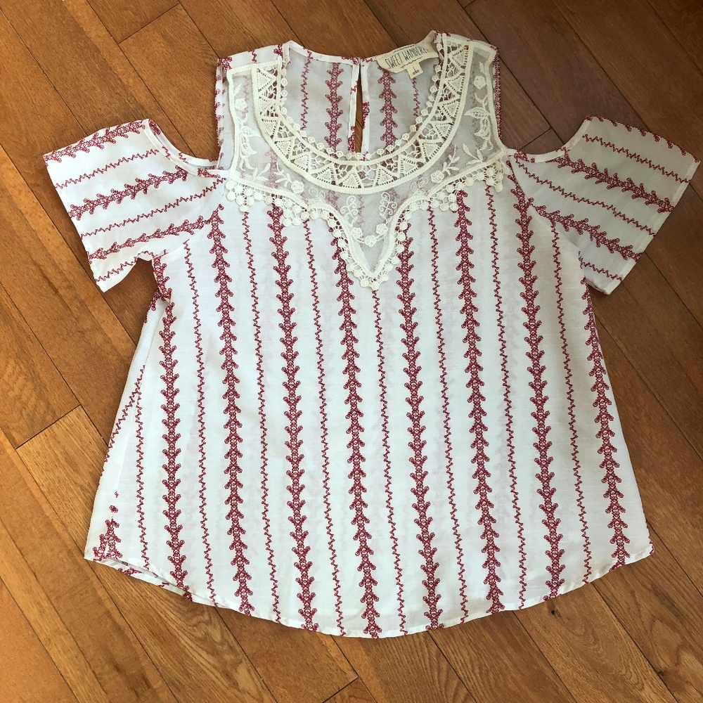 off-the-shoulder lacey top (small)